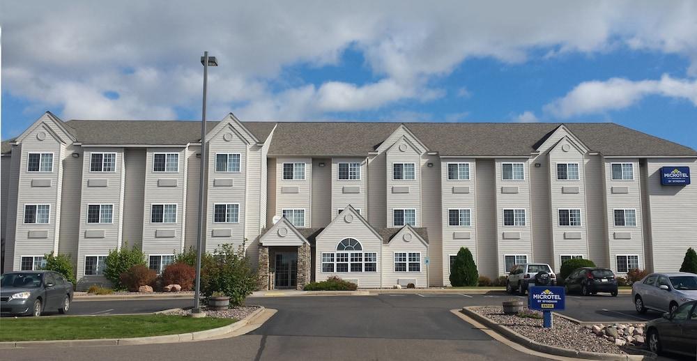 Microtel Inn & Suites By Wyndham Rice Lake Extérieur photo