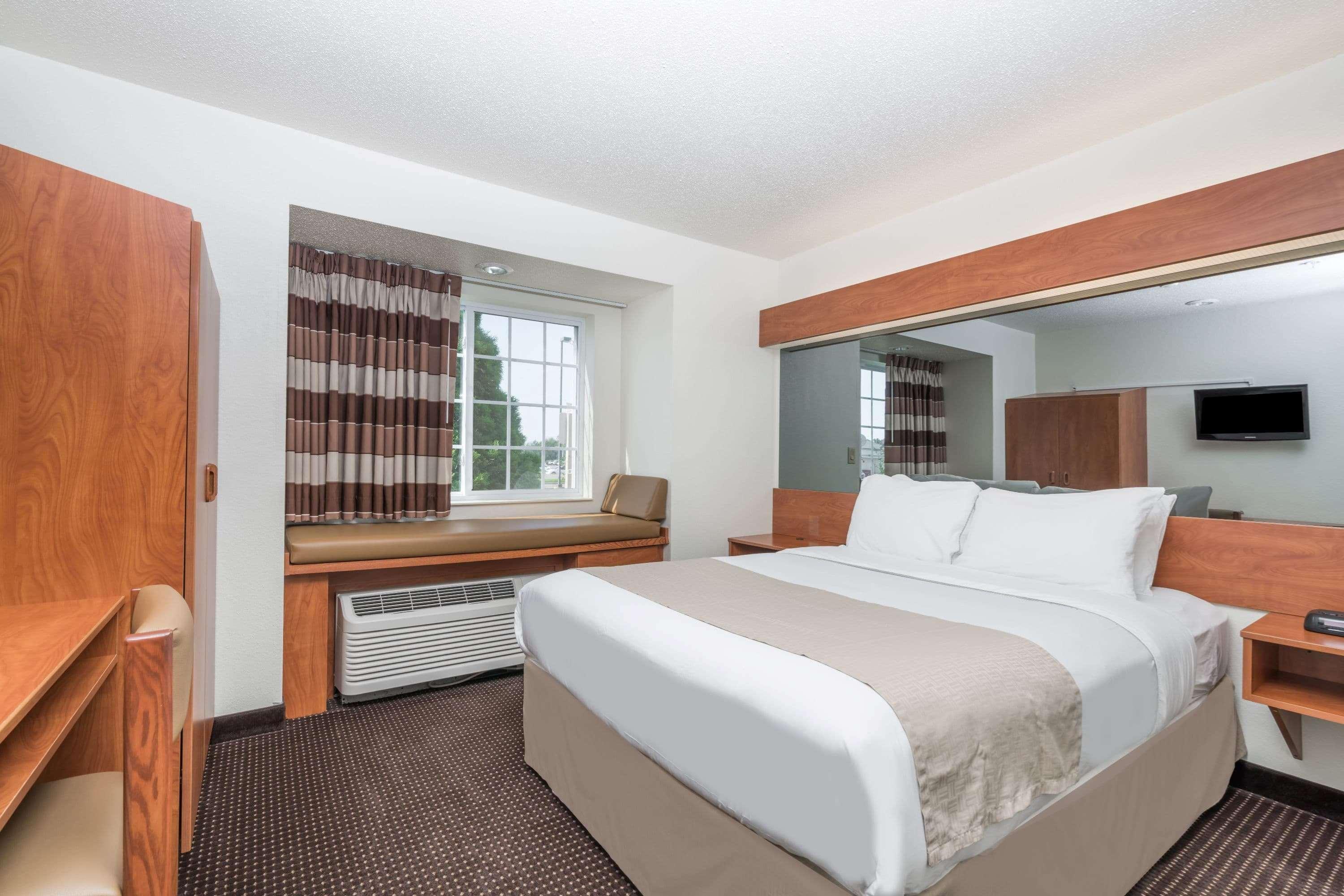 Microtel Inn & Suites By Wyndham Rice Lake Extérieur photo