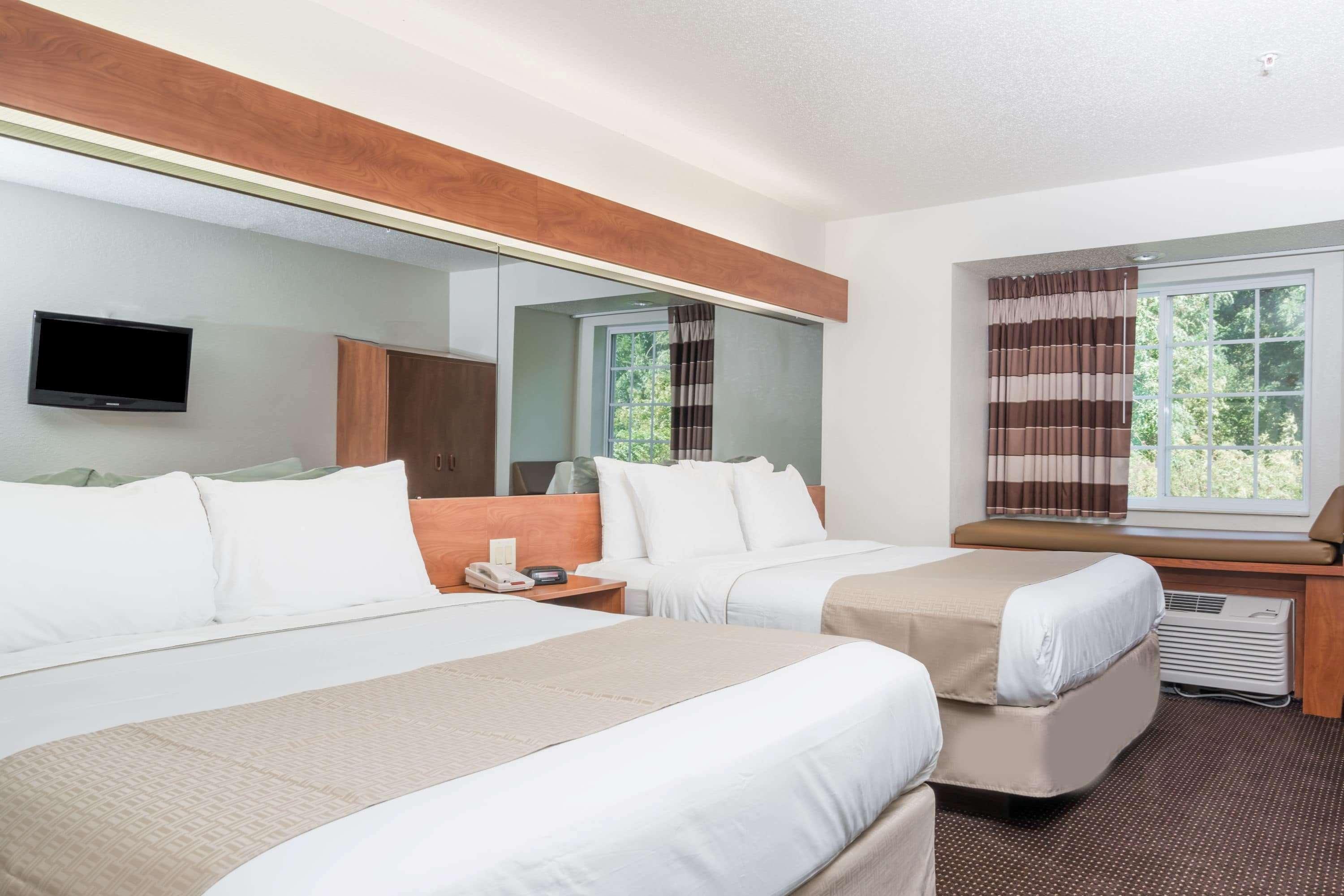 Microtel Inn & Suites By Wyndham Rice Lake Extérieur photo