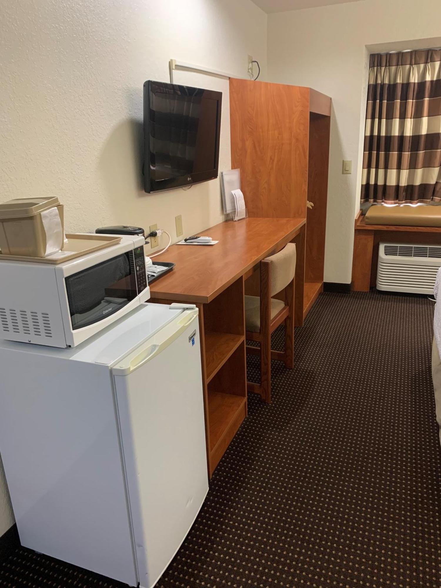 Microtel Inn & Suites By Wyndham Rice Lake Extérieur photo