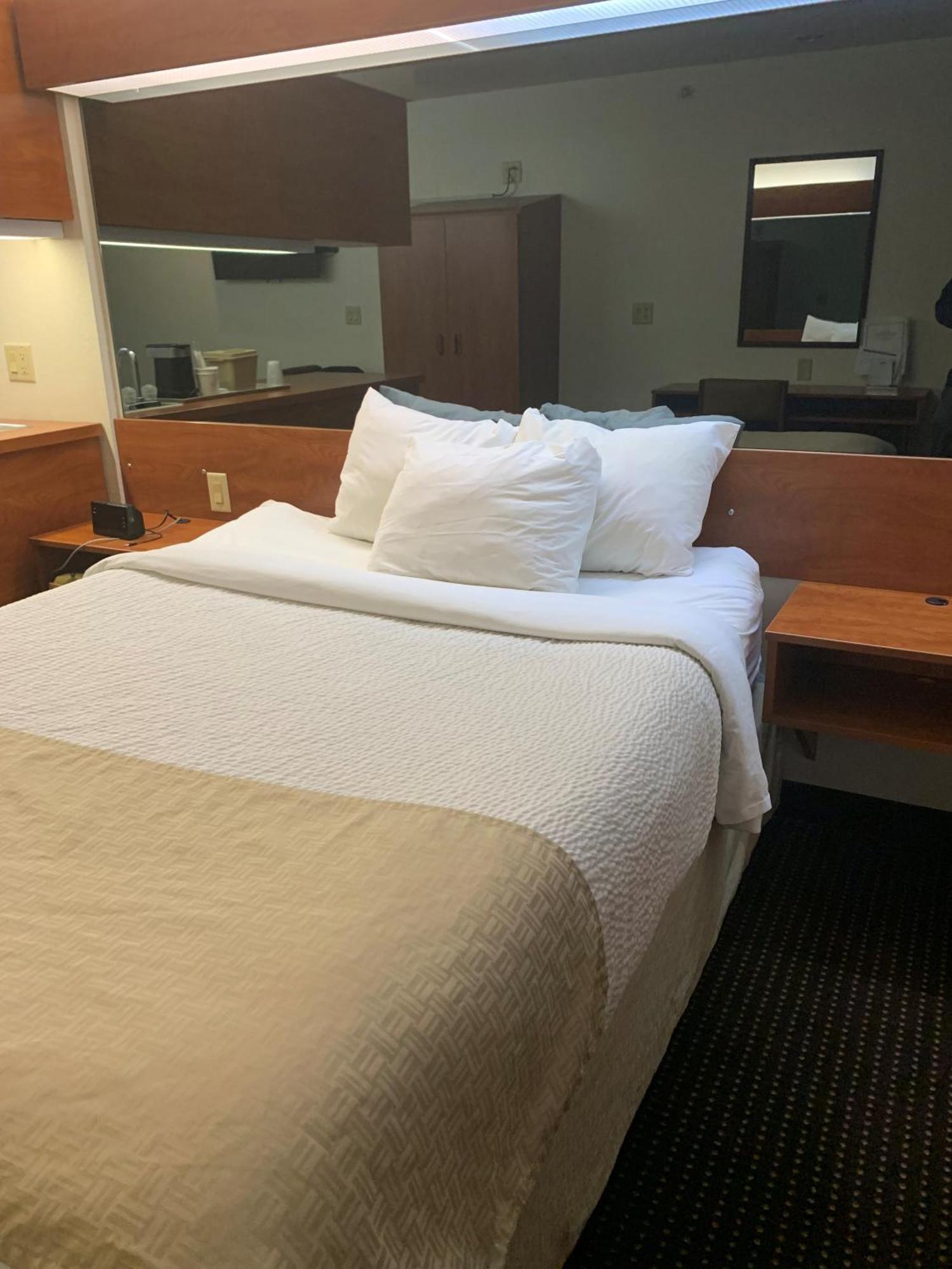 Microtel Inn & Suites By Wyndham Rice Lake Extérieur photo