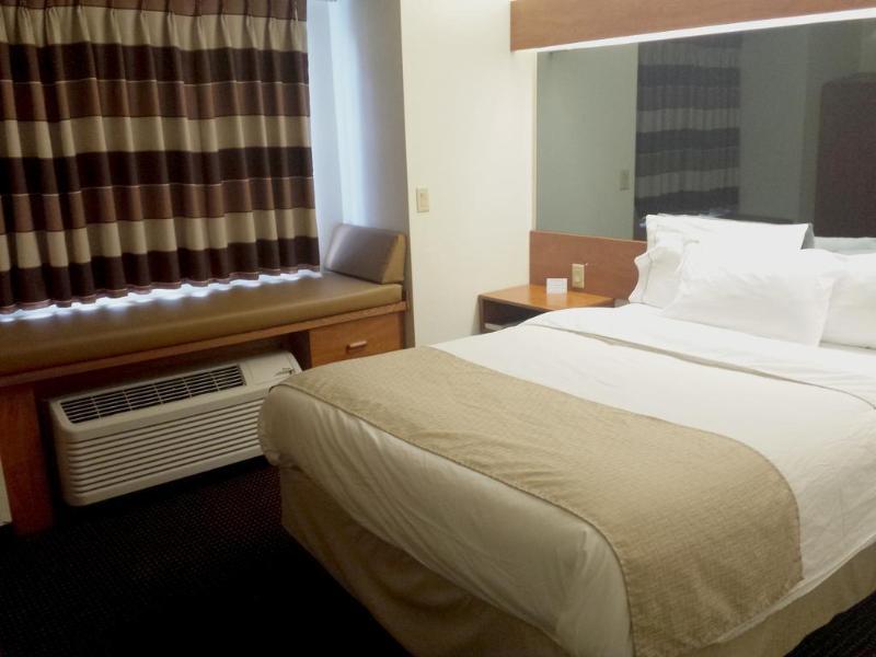 Microtel Inn & Suites By Wyndham Rice Lake Extérieur photo