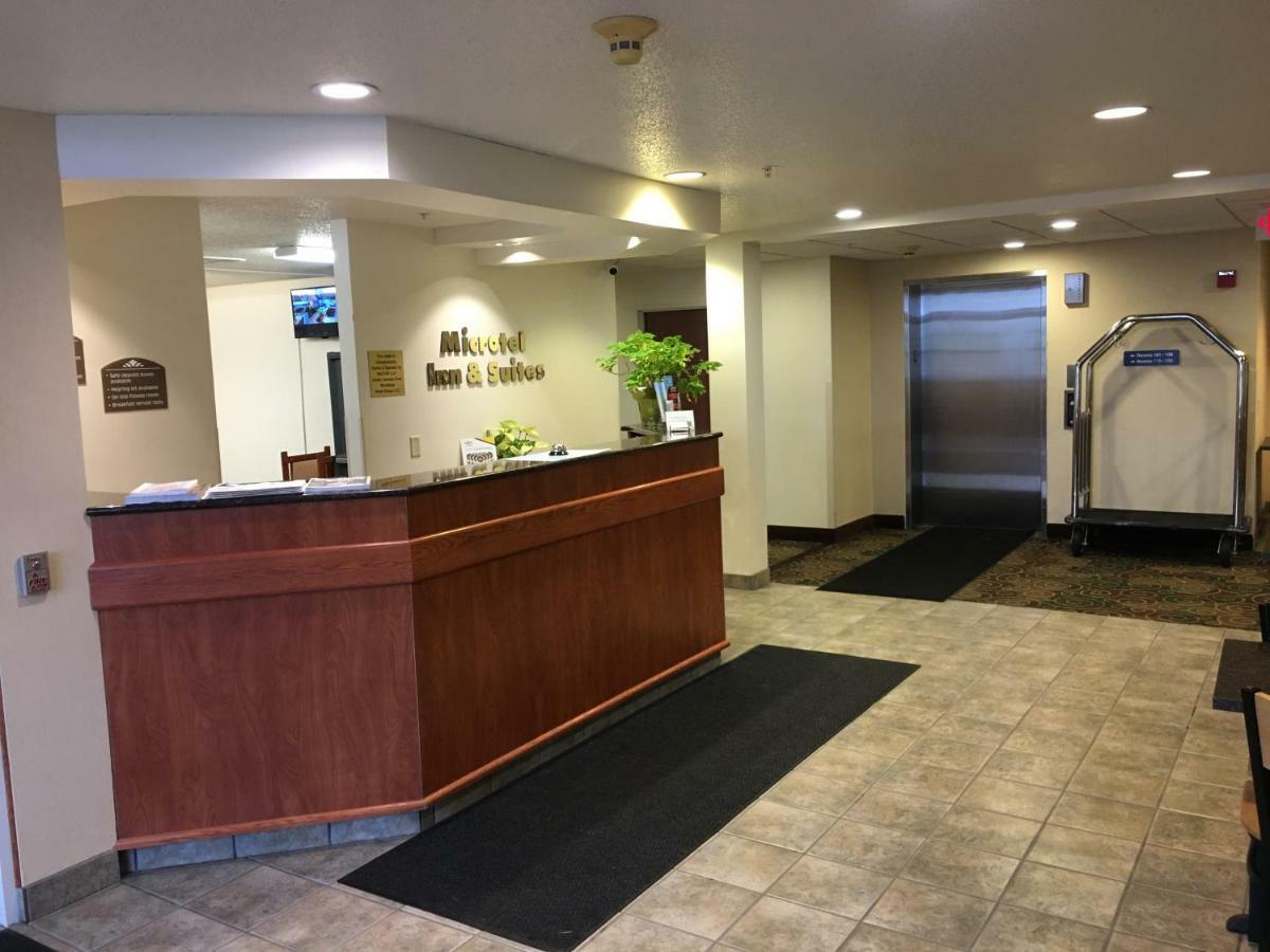 Microtel Inn & Suites By Wyndham Rice Lake Extérieur photo
